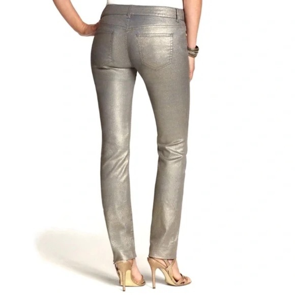 Chico’s Platinum Shimmering Gold Metallic Jeans Straight Leg Stretchy Size XS/2 - Picture 4 of 15
